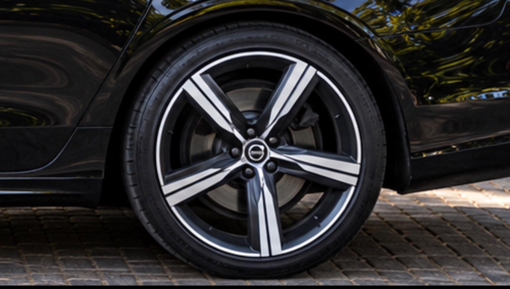 2018 Volvo V90 — photo 19